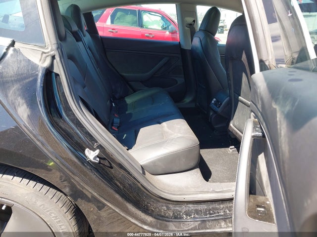 Продажа на аукционе авто 2018 Tesla Model 3 Long Range/mid Range, vin: 5YJ3E1EA4JF156552, номер лота: 44777825