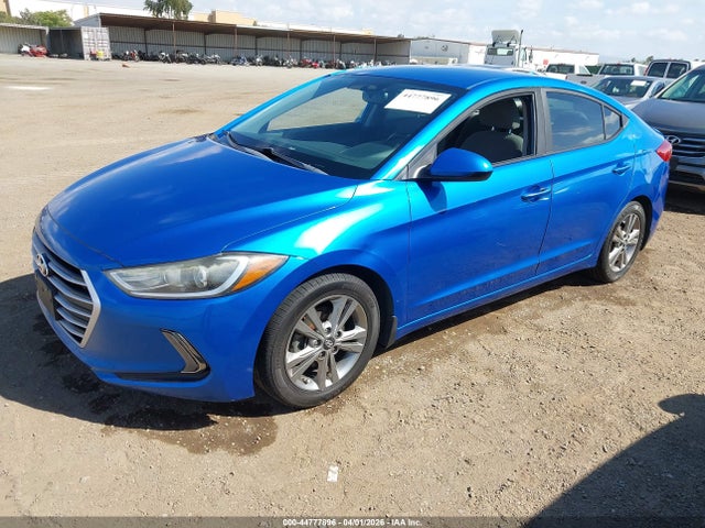 KMHD84LF1HU195785 Hyundai ELANTRA SE