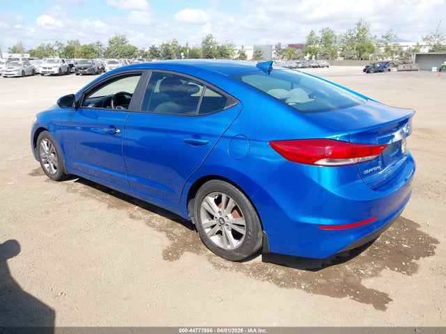 KMHD84LF1HU195785 Hyundai ELANTRA SE