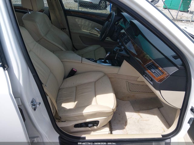2008 Bmw 550i მანქანა იყიდება აუქციონზე, vin: WBANW53518CT53539, აუქციონის ნომერი: 44777912