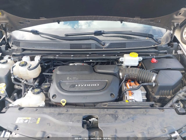 2018 CHRYSLER PACIFICA HYBRID 2C4RC1L76JR129297 Photo 9