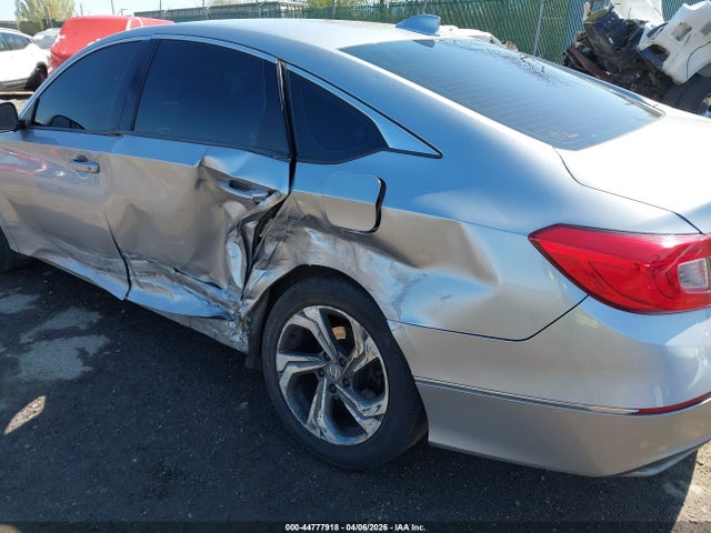 44777918 :رقم المزاد ، 1HGCV1F42JA228089 vin ، 2018 Honda Accord Ex مزاد بيع