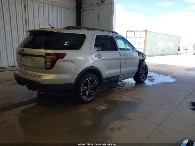 1FM5K8GT8FGB23796 Ford EXPLORER SPORT