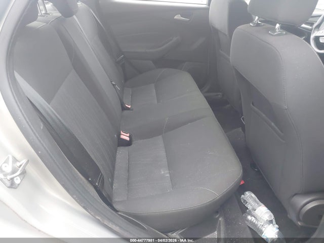 Ford FOCUS SE 2015 1FADP3F22FL204450 Image 8