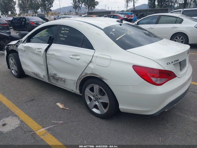 2018 Mercedes-benz Cla 250 მანქანა იყიდება აუქციონზე, vin: WDDSJ4EB4JN616009, აუქციონის ნომერი: 44777996