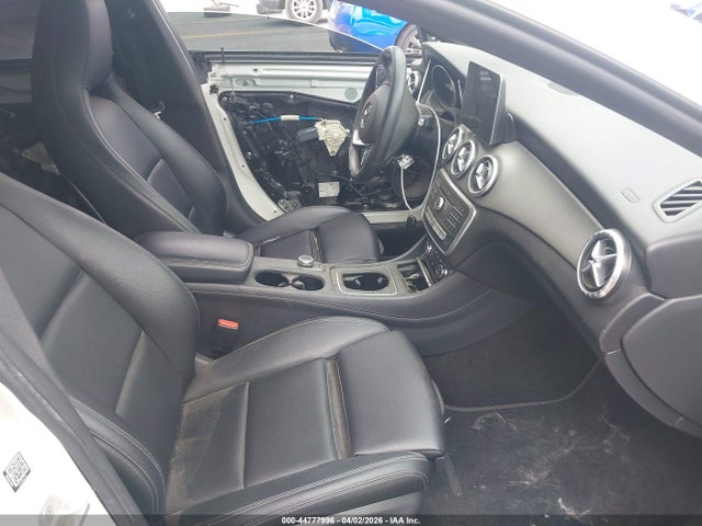 2018 Mercedes-benz Cla 250 მანქანა იყიდება აუქციონზე, vin: WDDSJ4EB4JN616009, აუქციონის ნომერი: 44777996