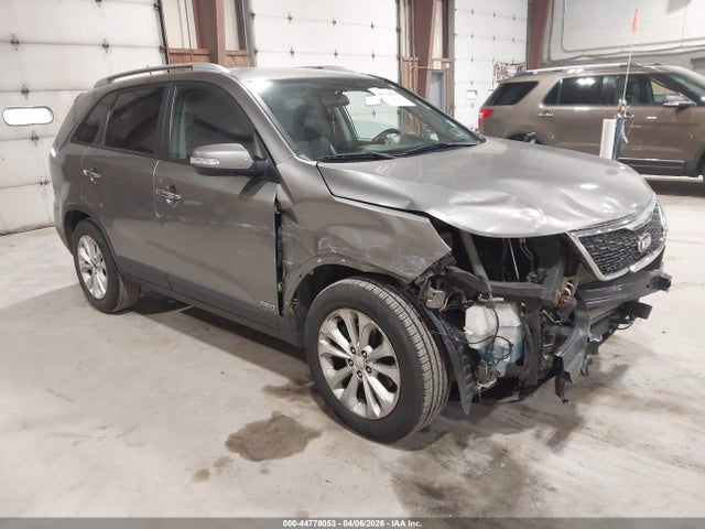 2015 KIA SORENTO 5XYKUDA72FG654775