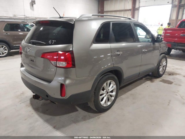 2015 KIA SORENTO 5XYKUDA72FG654775 Photo 3