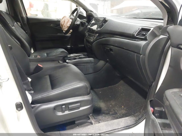 Продажа на аукционе авто 2021 Honda Pilot Awd Touring 8 Passenger, vin: 5FNYF6H99MB061474, номер лота: 44778081