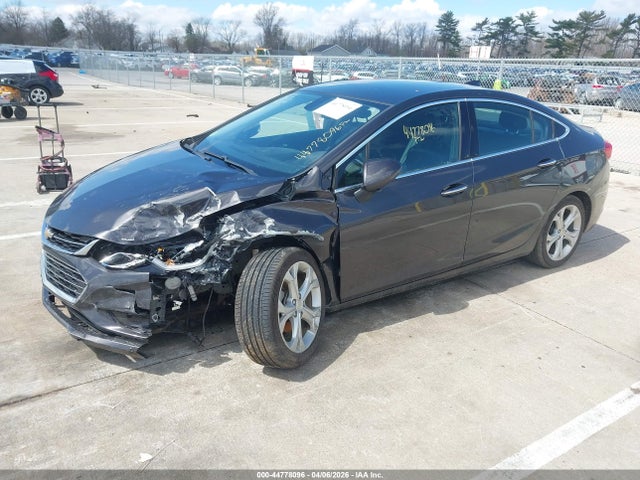 Chevrolet Cruze Premier Auto 2017 1G1BF5SM9H7236162 Image 2