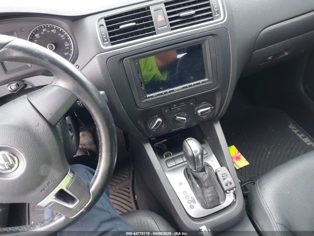 44778119 :رقم المزاد ، 3VWDP7AJ1CM306068 vin ، 2012 Volkswagen Jetta 2.5l Se مزاد بيع