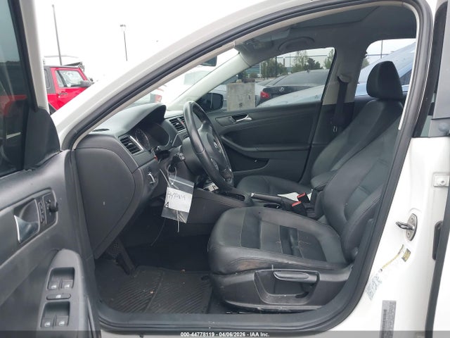 44778119 :رقم المزاد ، 3VWDP7AJ1CM306068 vin ، 2012 Volkswagen Jetta 2.5l Se مزاد بيع