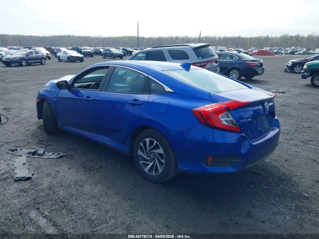 Продажа на аукционе авто 2018 Honda Civic Ex, vin: 2HGFC2F85JH544776, номер лота: 44778174