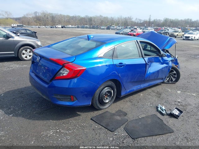 Продажа на аукционе авто 2018 Honda Civic Ex, vin: 2HGFC2F85JH544776, номер лота: 44778174