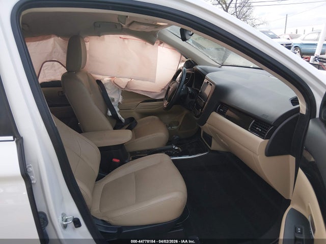 Продаж на аукціоні авто 2018 Mitsubishi Outlander Sel, vin: JA4AD3A36JZ026984, номер лоту: 44778184