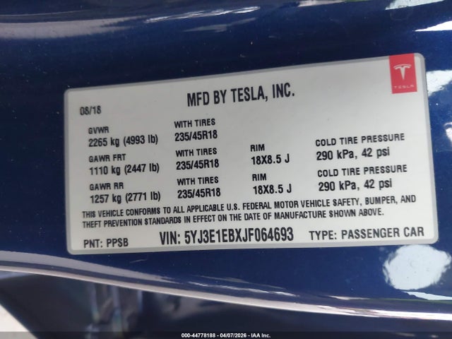 2018 TESLA MODEL 3 5YJ3E1EBXJF064693 Photo 8