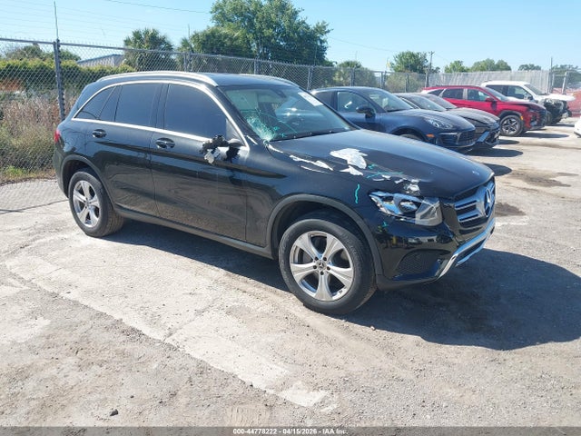 44778222 :رقم المزاد ، WDC0G4KB7HF262277 vin ، 2017 Mercedes-benz Glc 300 4matic مزاد بيع