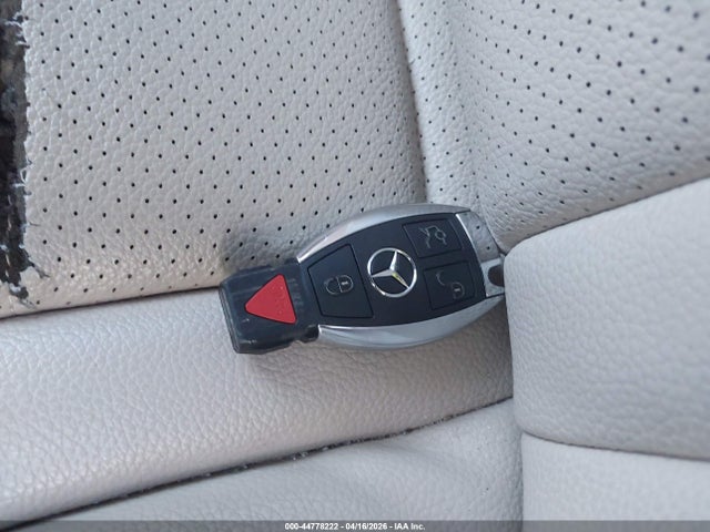 2017 Mercedes-benz Glc 300 4matic მანქანა იყიდება აუქციონზე, vin: WDC0G4KB7HF262277, აუქციონის ნომერი: 44778222