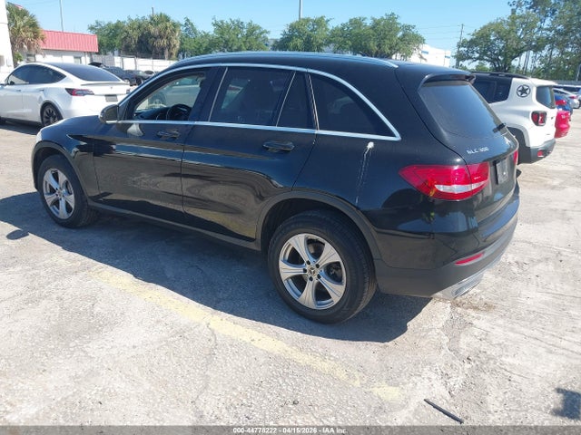 2017 Mercedes-benz Glc 300 4matic მანქანა იყიდება აუქციონზე, vin: WDC0G4KB7HF262277, აუქციონის ნომერი: 44778222