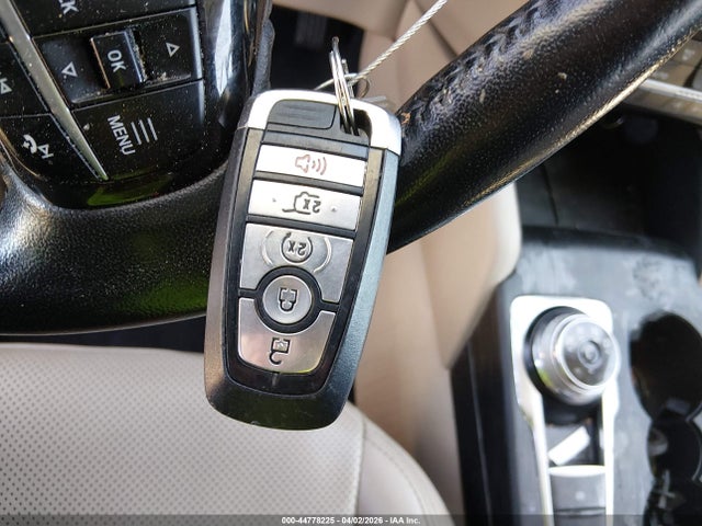 Продажа на аукционе авто 2021 Ford Escape Titanium, vin: 1FMCU9J99MUA70755, номер лота: 44778225