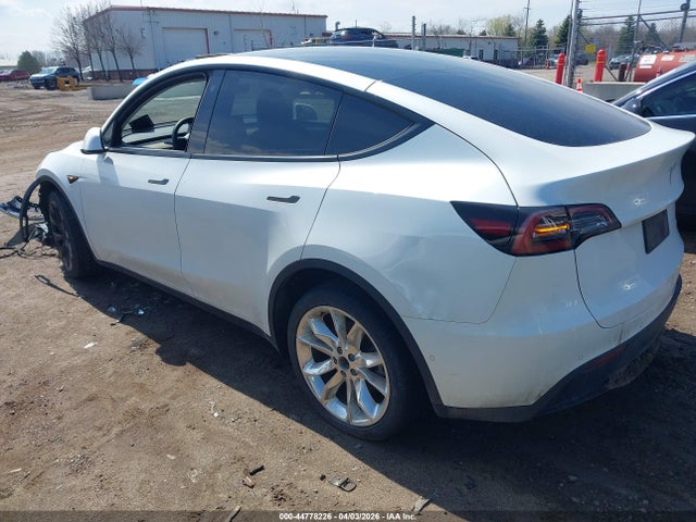 44778226 :رقم المزاد ، 7SAYGDEE8NA013923 vin ، 2022 Tesla Model Y Long Range Dual Motor All-wheel Drive مزاد بيع