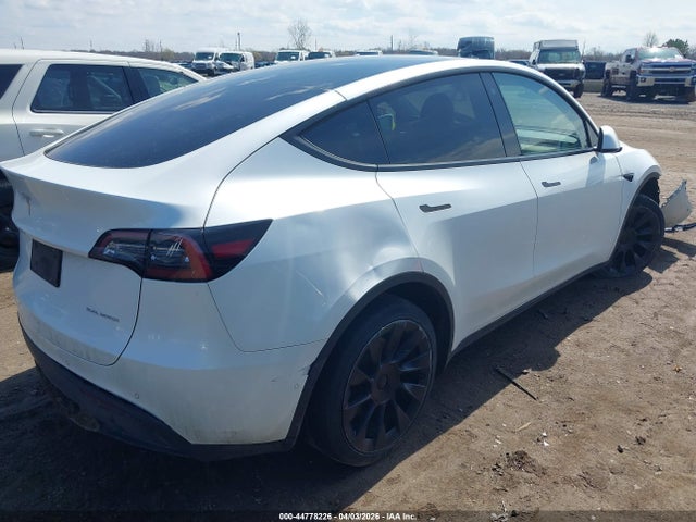 44778226 :رقم المزاد ، 7SAYGDEE8NA013923 vin ، 2022 Tesla Model Y Long Range Dual Motor All-wheel Drive مزاد بيع