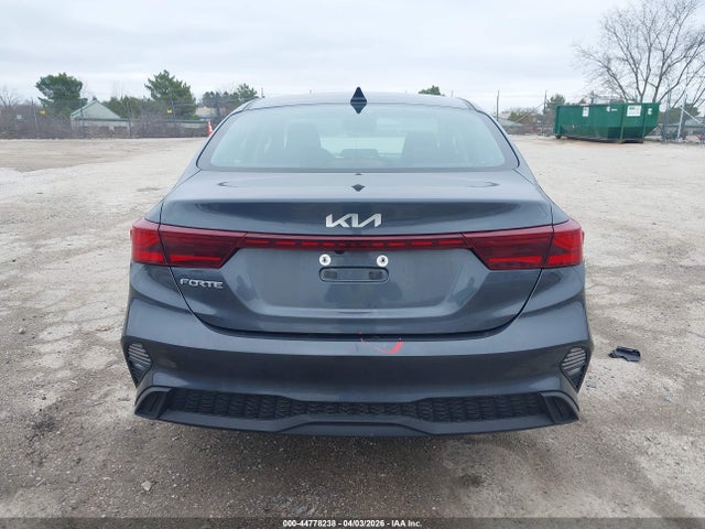 44778238 :رقم المزاد ، 3KPF24AD6PE668528 vin ، 2023 Kia Forte Lxs مزاد بيع