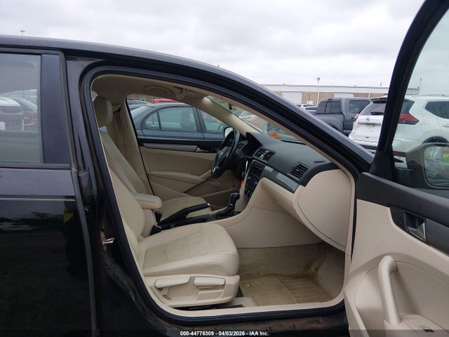Aukcja sprzedaży 2015 Volkswagen Passat 1.8t Wolfsburg Edition, vin: 1VWAS7A38FC035177, numer aukcji: 44778309