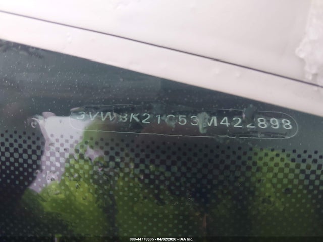 44778365 :رقم المزاد ، 3VWBK21C53M422898 vin ، 2003 Volkswagen New Beetle Gl مزاد بيع