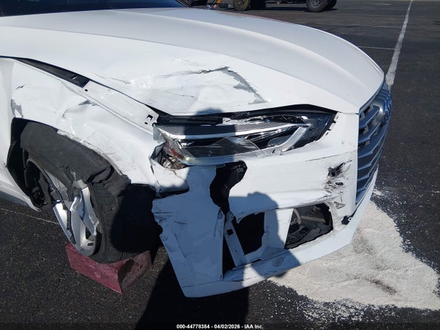 WAUDNCF55KA092272 Audi A5 45 Premium