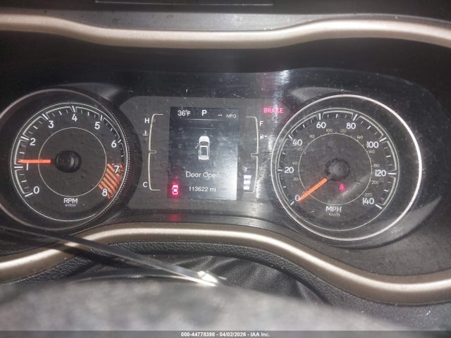 44778398 :رقم المزاد ، 1C4PJMCS7FW750324 vin ، 2015 Jeep Cherokee Latitude مزاد بيع