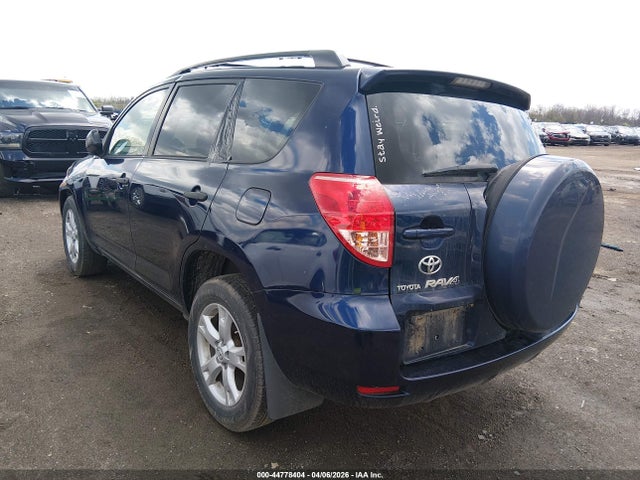 2006 TOYOTA RAV4 JTMBD33V265042977 Photo 2