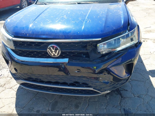 Продажа на аукционе авто 2022 Volkswagen Taos 1.5t Se, vin: 3VVRX7B20NM099550, номер лота: 44778410