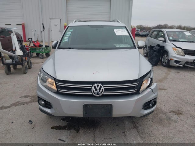 Продажа на аукционе авто 2012 Volkswagen Tiguan Se, vin: WVGAV7AX5CW597153, номер лота: 44778432