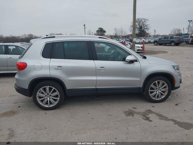 Продажа на аукционе авто 2012 Volkswagen Tiguan Se, vin: WVGAV7AX5CW597153, номер лота: 44778432
