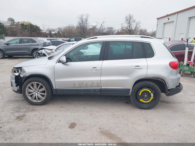 Продажа на аукционе авто 2012 Volkswagen Tiguan Se, vin: WVGAV7AX5CW597153, номер лота: 44778432