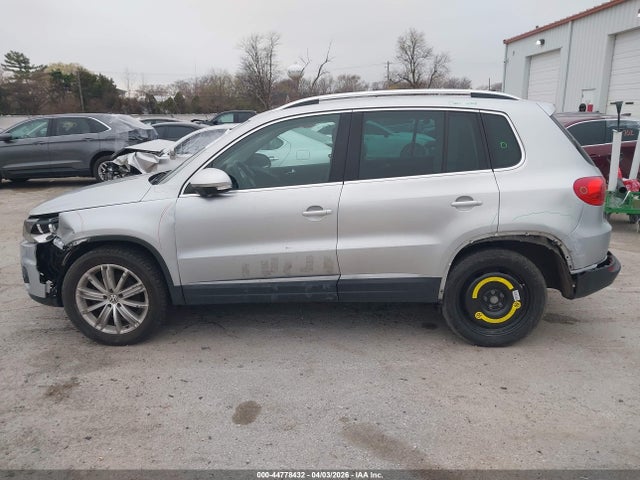 Продажа на аукционе авто 2012 Volkswagen Tiguan Se, vin: WVGAV7AX5CW597153, номер лота: 44778432
