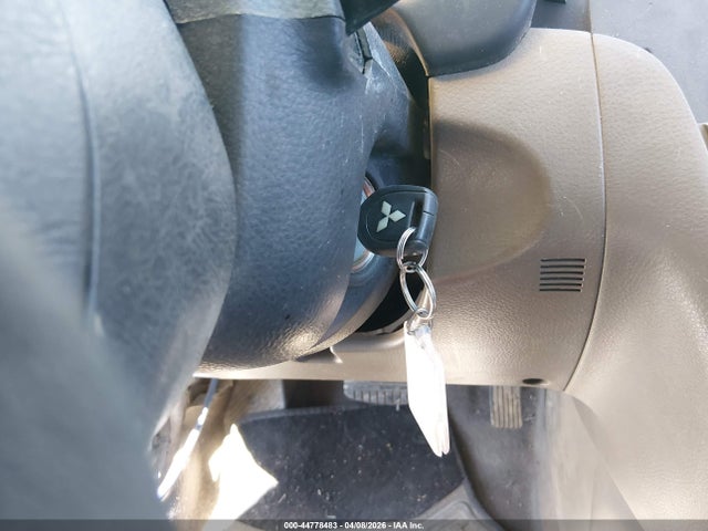 2004 MITSUBISHI OUTLANDER JA4LX41F54U047262 Photo 10