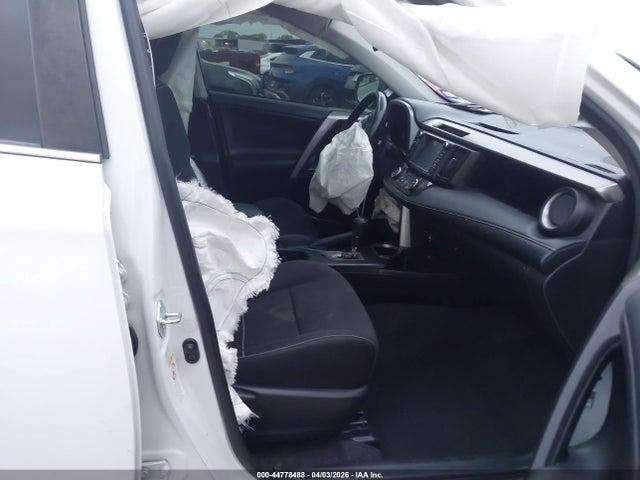 Продаж на аукціоні авто 2018 Toyota Rav4 Xle, vin: JTMWFREVXJJ724548, номер лоту: 44778488