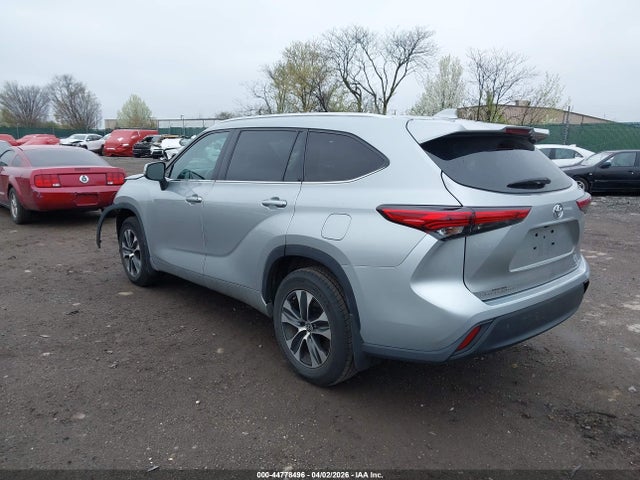 5TDHZRBH1LS505014 Toyota Highlander Xle
