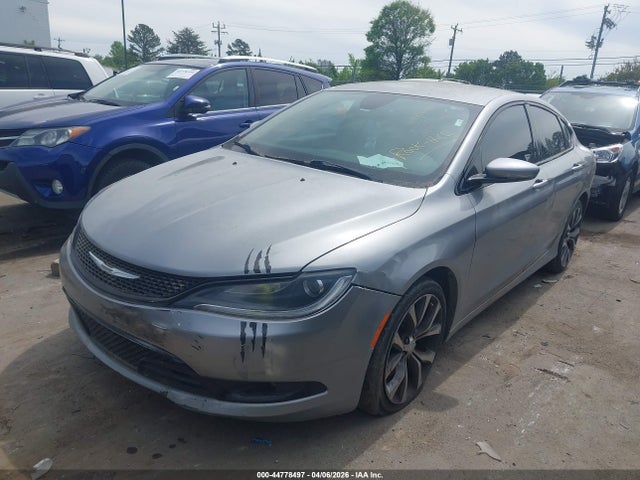 44778497 :رقم المزاد ، 1C3CCCBG3FN518541 vin ، 2015 Chrysler 200 S مزاد بيع