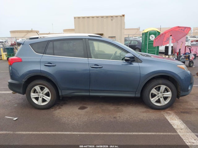 Toyota Rav4 Limited 2014 JTMYFREV2ED034998 Image 13