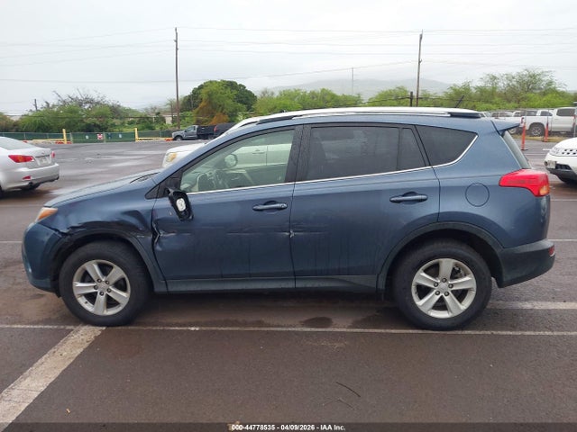 Toyota Rav4 Limited 2014 JTMYFREV2ED034998 Image 14