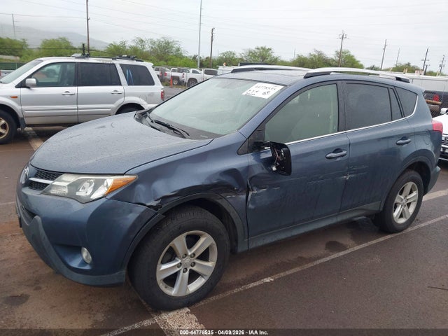 Toyota Rav4 Limited 2014 JTMYFREV2ED034998 Image 17