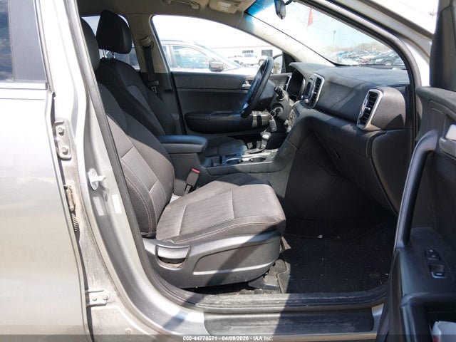 2019 Kia Sportage Lx მანქანა იყიდება აუქციონზე, vin: KNDPMCAC6K7599848, აუქციონის ნომერი: 44778571