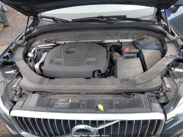 2018 VOLVO XC60 YV4102RL3J1040420 Photo 9