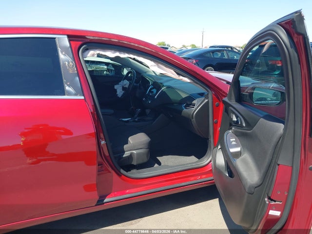 1G1ZD5STXJF259666 Chevrolet MALIBU LT