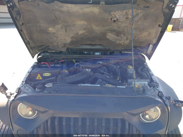 44778700 :رقم المزاد ، 1J4BA5H13BL618053 vin ، 2011 Jeep Wrangler Unlimited Sahara مزاد بيع