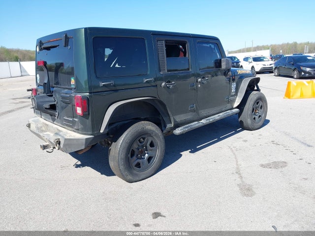 44778700 :رقم المزاد ، 1J4BA5H13BL618053 vin ، 2011 Jeep Wrangler Unlimited Sahara مزاد بيع