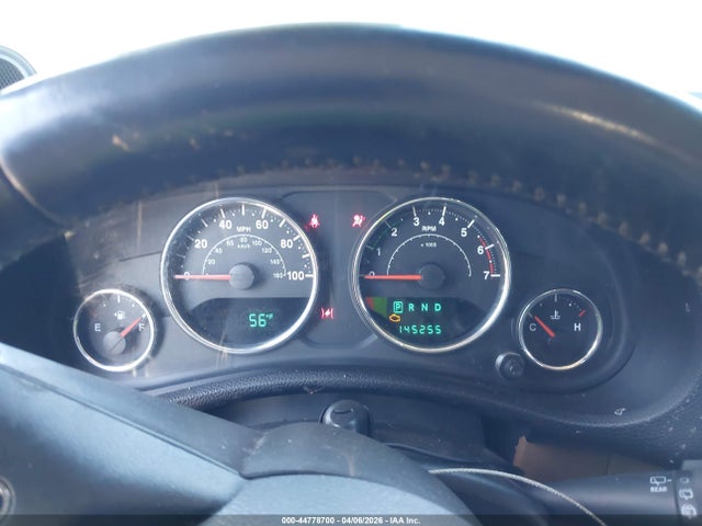 44778700 :رقم المزاد ، 1J4BA5H13BL618053 vin ، 2011 Jeep Wrangler Unlimited Sahara مزاد بيع